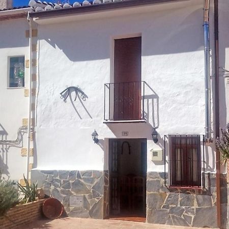 Casa Rural Torrecilla, 1919 Yunquera Exteriör bild